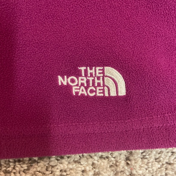 North face fleece quarter zip - Picture 2 of 5